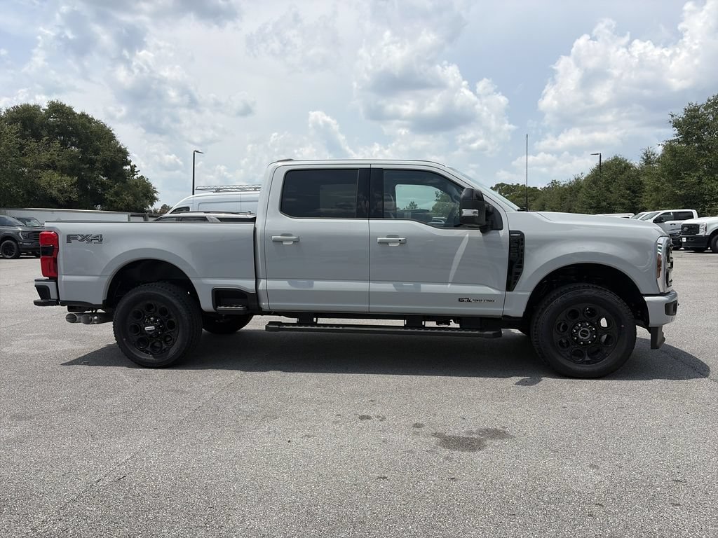 New 2026 Ford F250 Lariat w/ Black Appearance Package AWD/4WD image 8