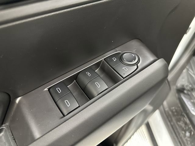 Used 2025 Chevrolet Colorado Trail Boss AWD/4WD image 24