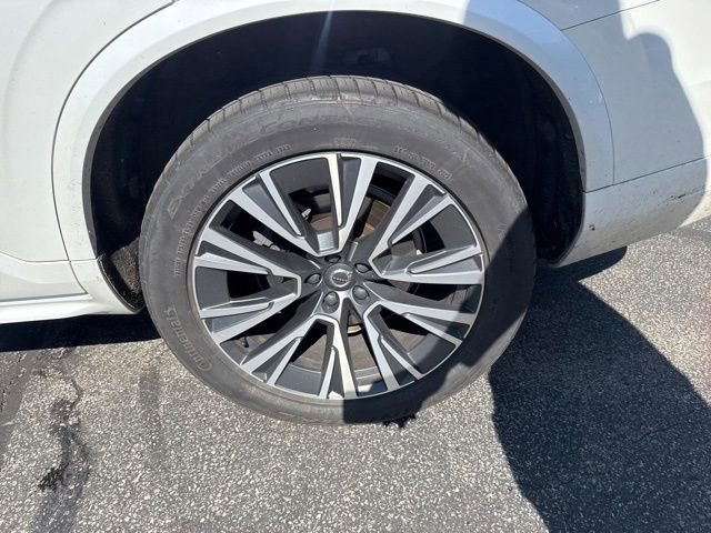 Used 2022 Volvo XC90 T6 Momentum AWD/4WD image 12
