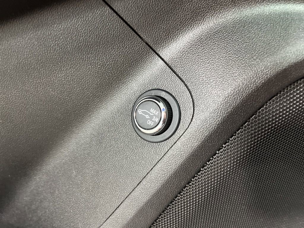 Used 2023 GMC Acadia SLT image 38