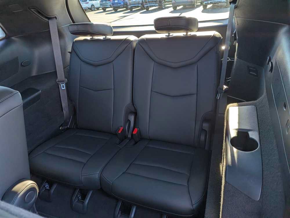 Used 2024 Cadillac XT6 Sport w/ Technology Package AWD/4WD image 21