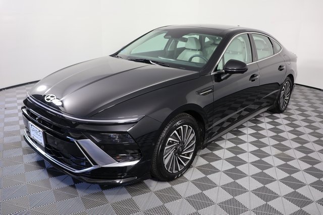 Certified 2024 Hyundai Sonata Limited image 4