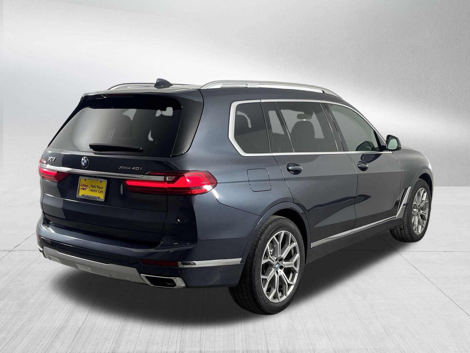 Used 2022 BMW X7 xDrive40i w/ Premium Package image 7