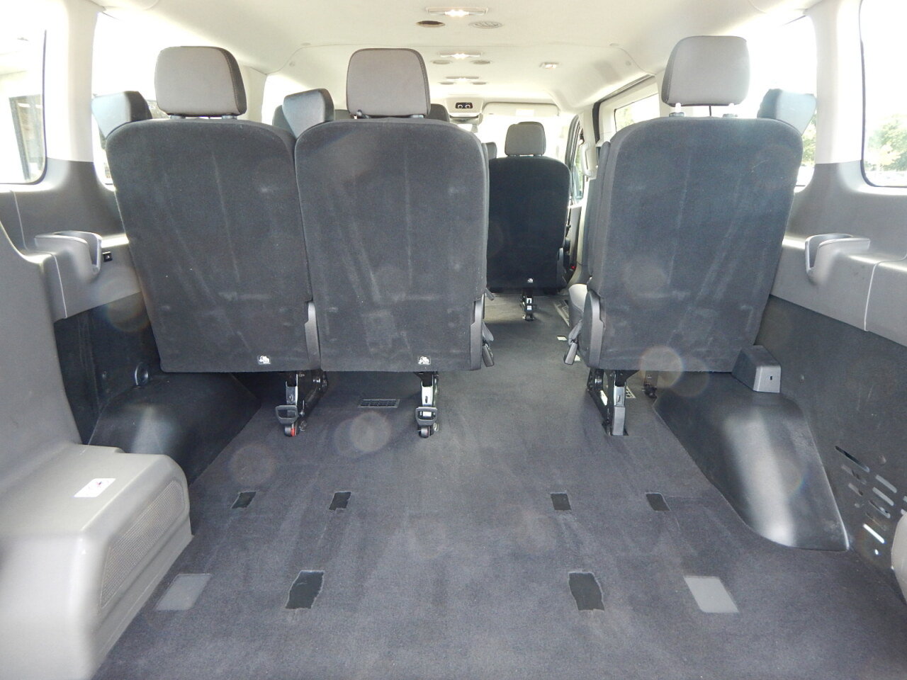Used 2024 Ford Transit 350 XLT RWD image 4