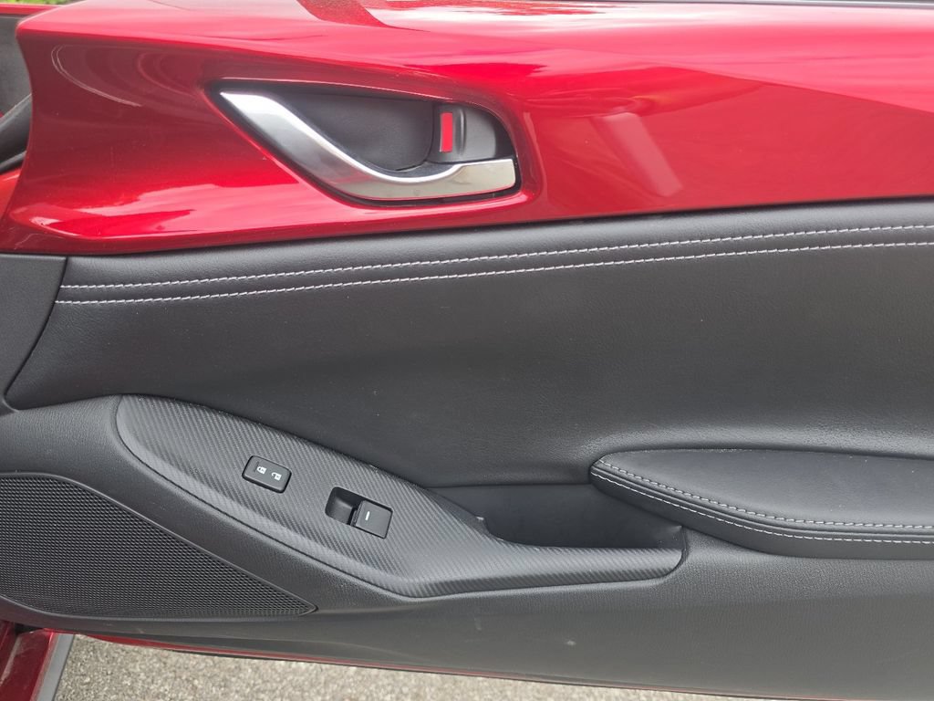 Used 2022 MAZDA MX-5 Miata Grand Touring RWD image 19