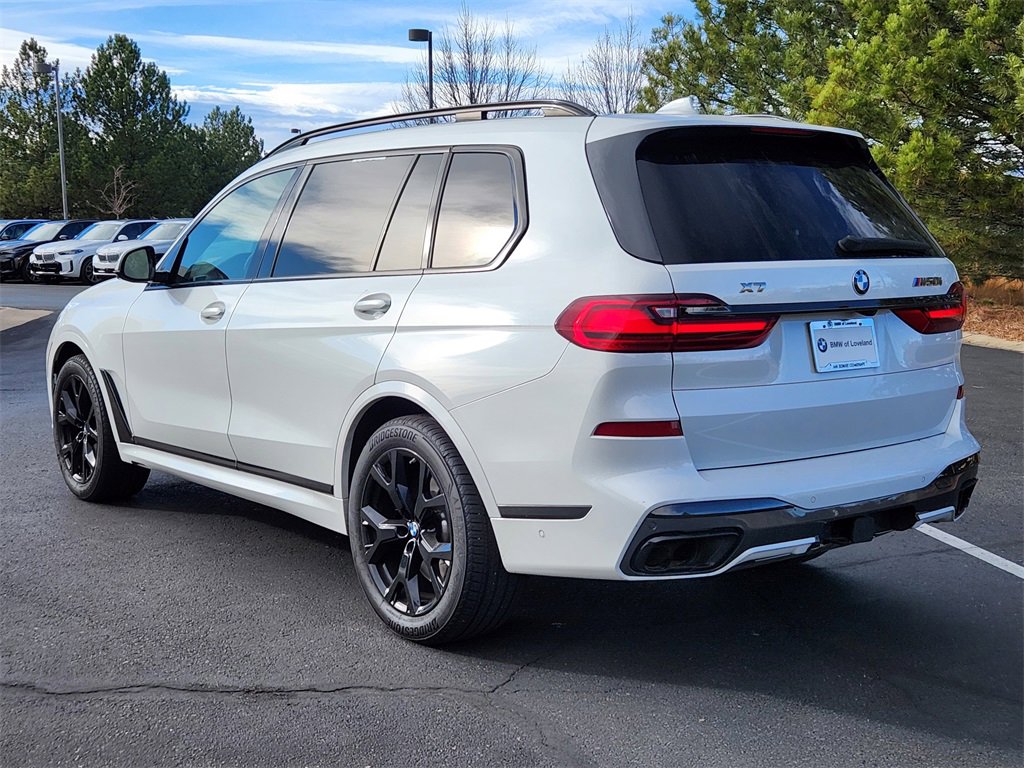 Used 2021 BMW X7 M50i image 3