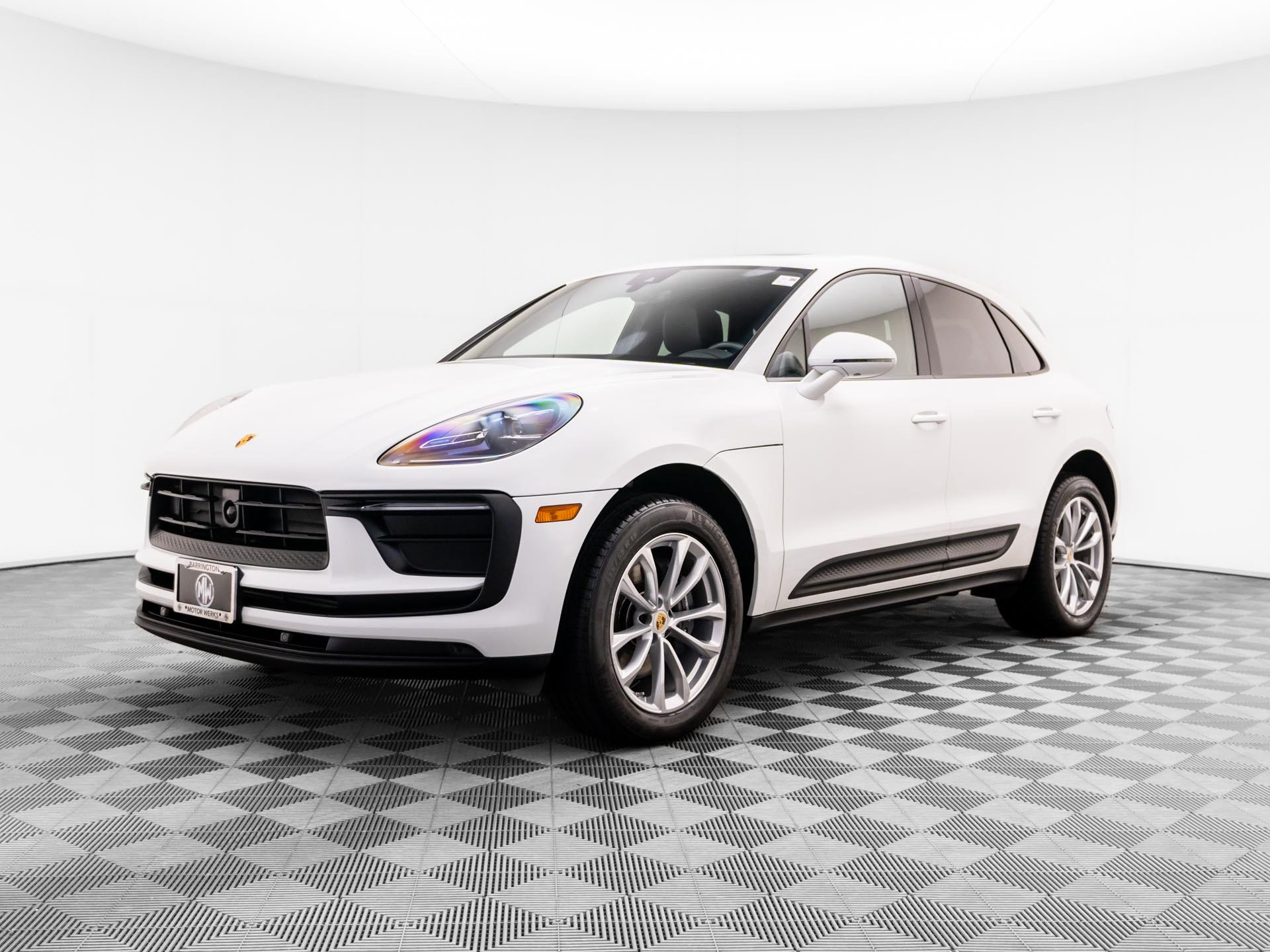 Certified 2024 Porsche Macan