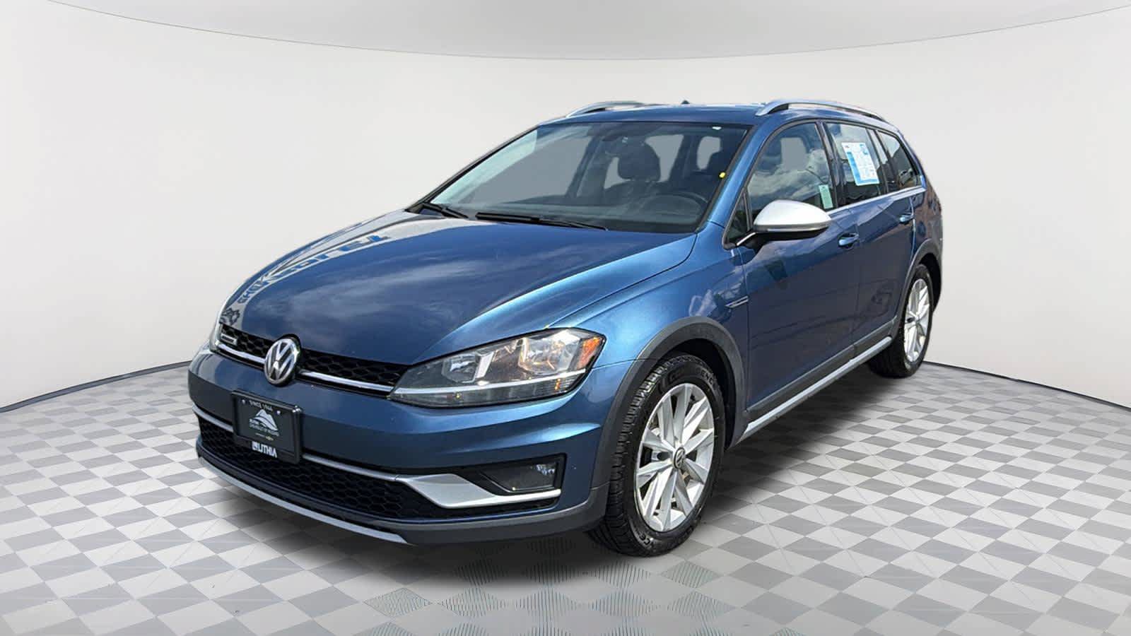 Used 2018 Volkswagen Golf Alltrack SE AWD/4WD image 1