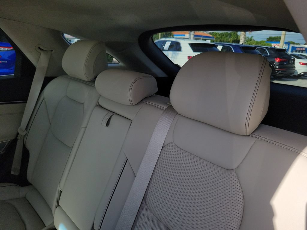 Used 2025 Genesis GV70 2.5T w/ Advanced Package AWD/4WD image 27