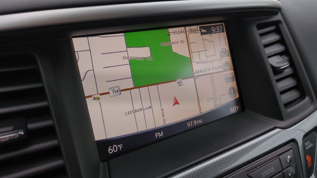 Certified 2020 Nissan Pathfinder SL FWD image 18