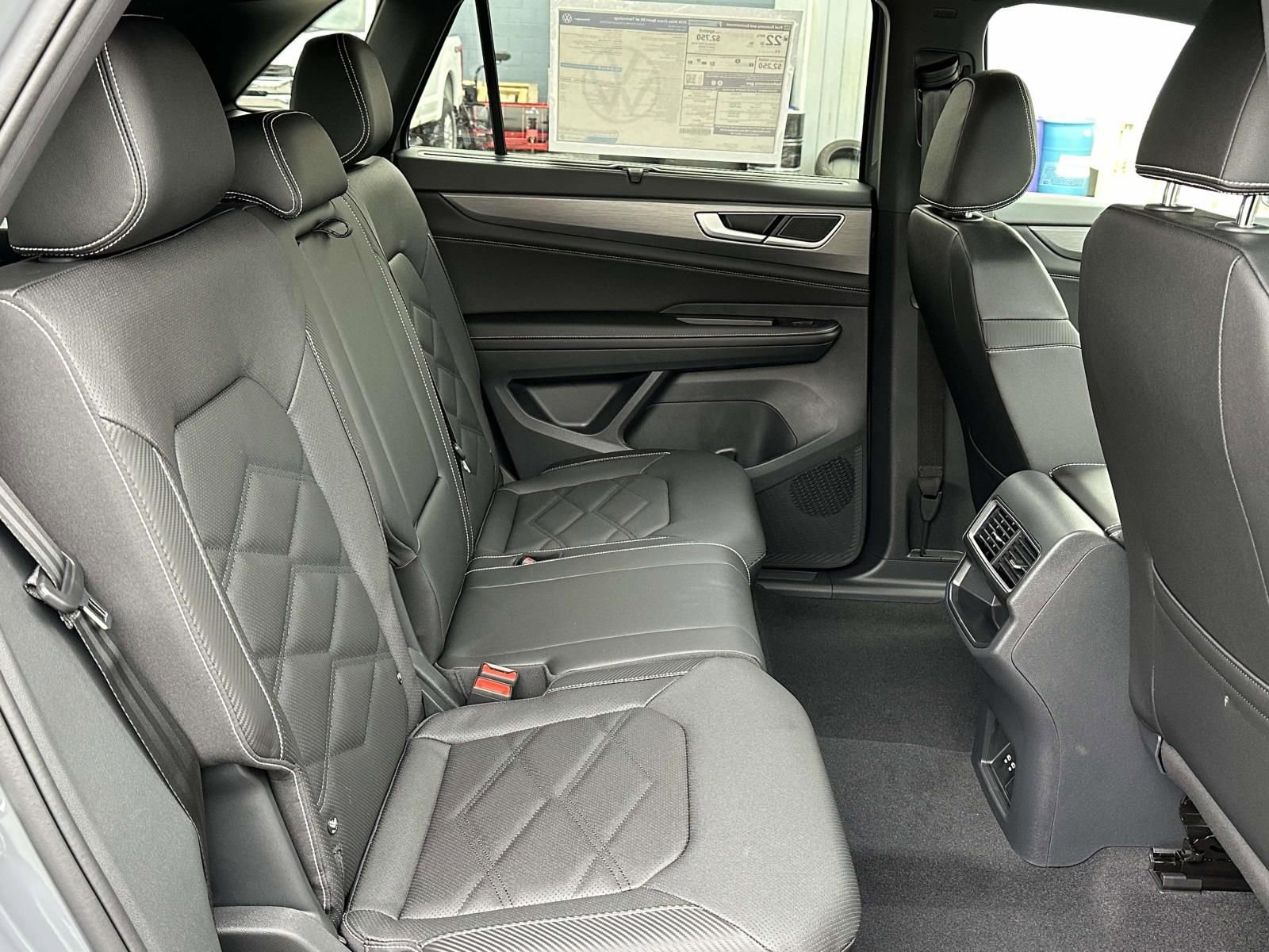 New 2026 Volkswagen Atlas Cross Sport SE image 15