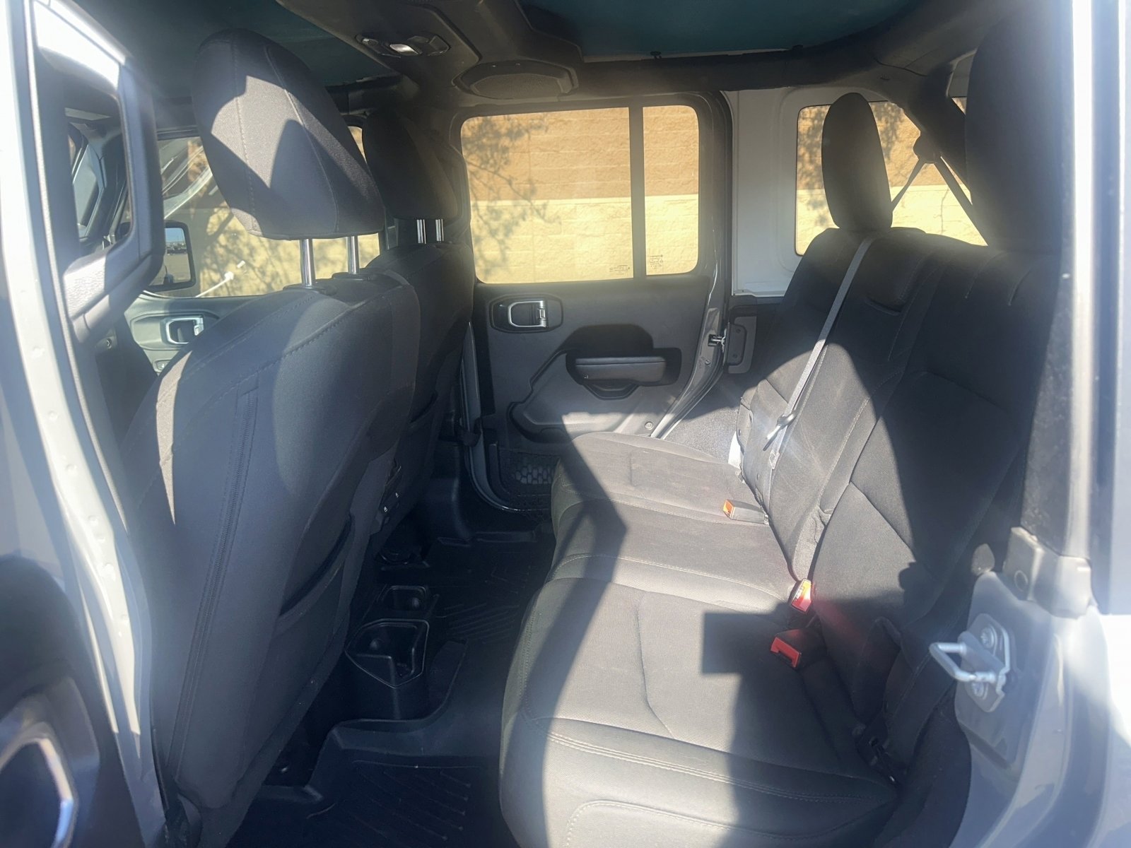 Used 2018 Jeep Wrangler Unlimited Sport S image 4