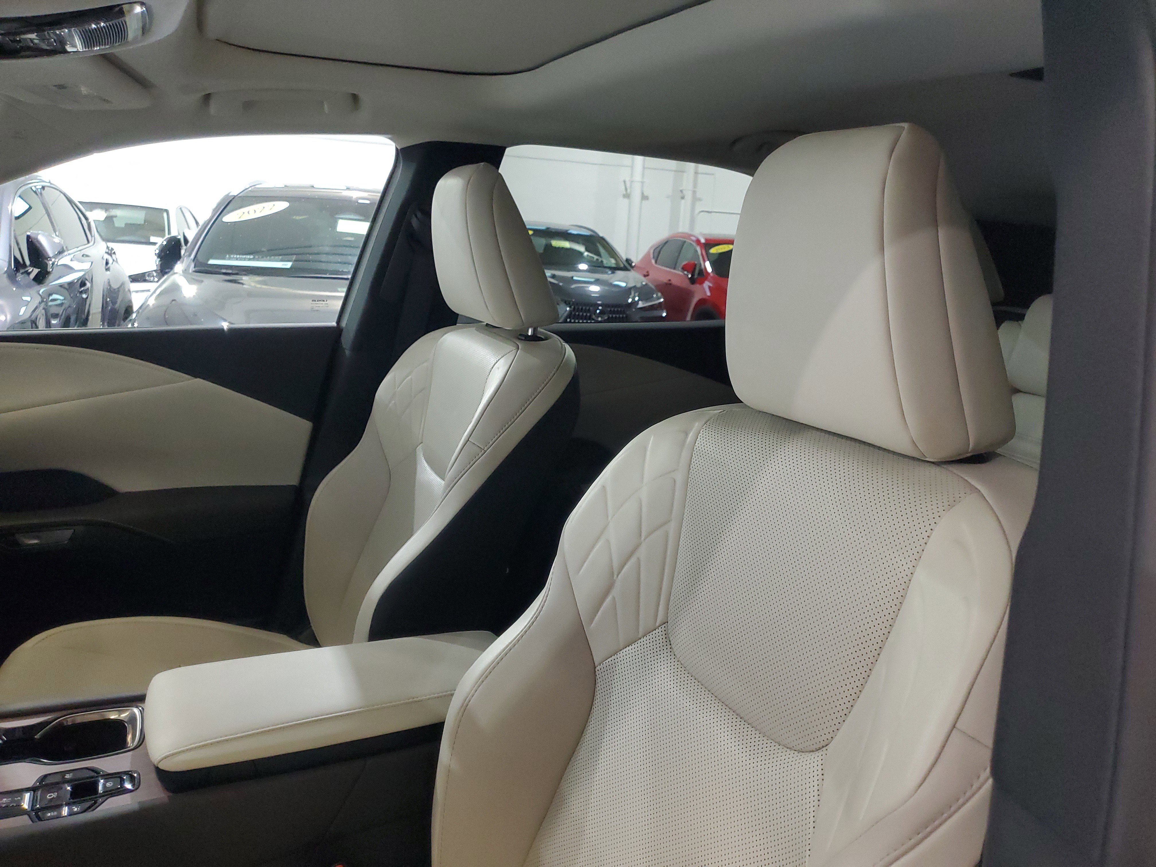 Used 2024 Lexus RX 350h image 19