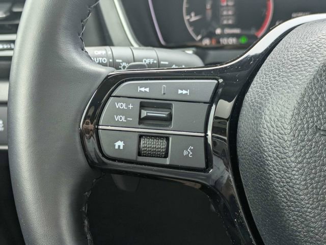 Used 2024 Honda Pilot Touring image 26