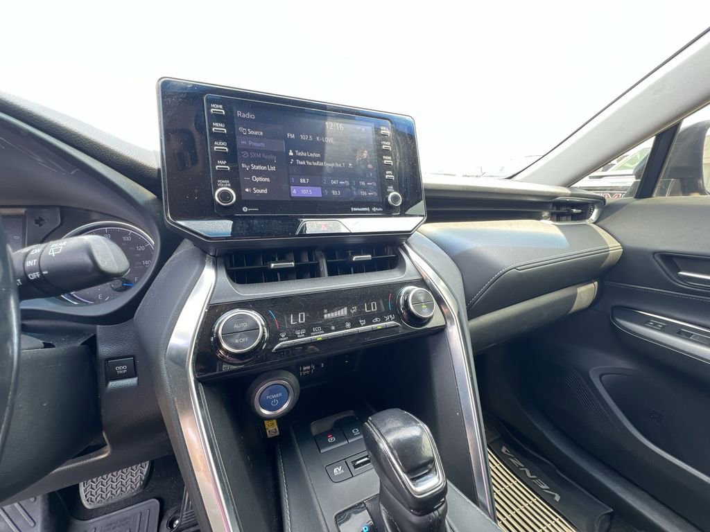 Used 2021 Toyota Venza LE image 26