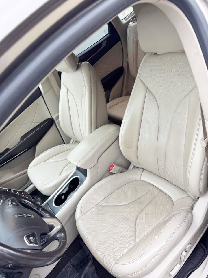 Used 2019 Lincoln MKC Reserve image 13