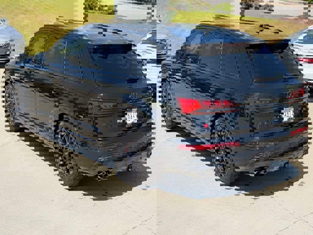 New 2026 Audi SQ7 Prestige image 5