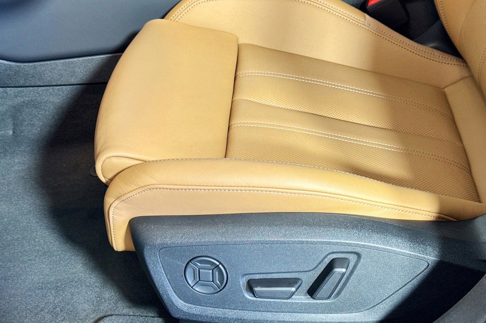 New 2026 Audi A6 Premium Plus image 16