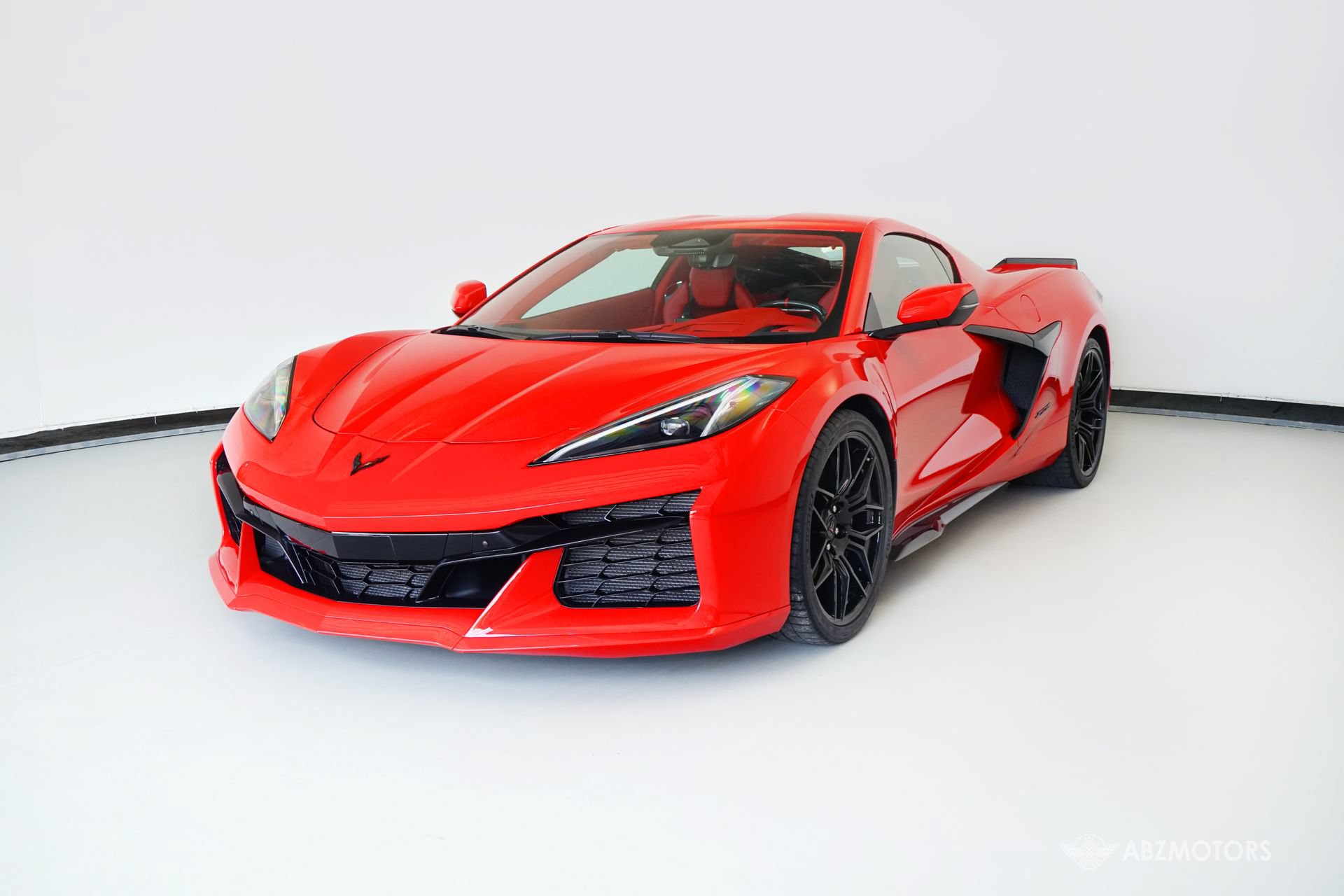 Used 2025 Chevrolet Corvette Z06 RWD image 2