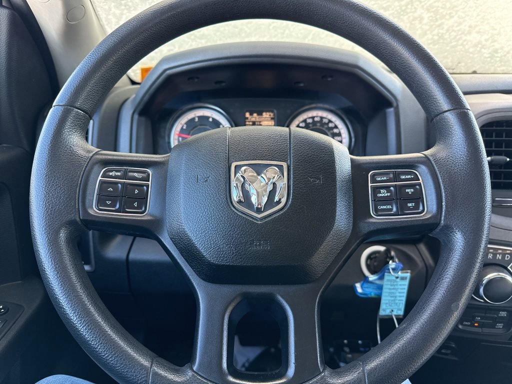 Used 2017 RAM 1500 Express image 12