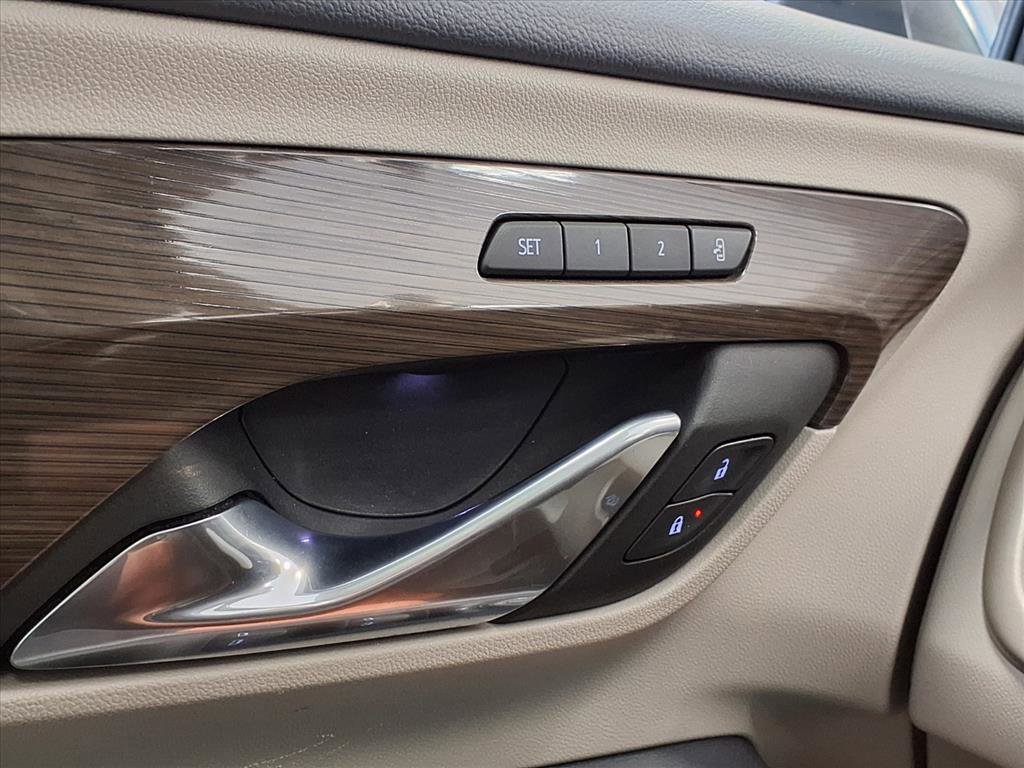 Used 2024 GMC Terrain Denali image 35