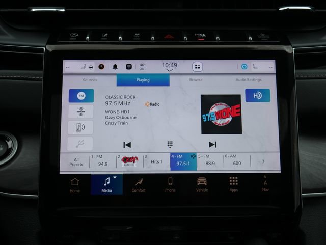 Used 2024 Jeep Grand Cherokee Limited w/ Black Appearance Package AWD/4WD image 5