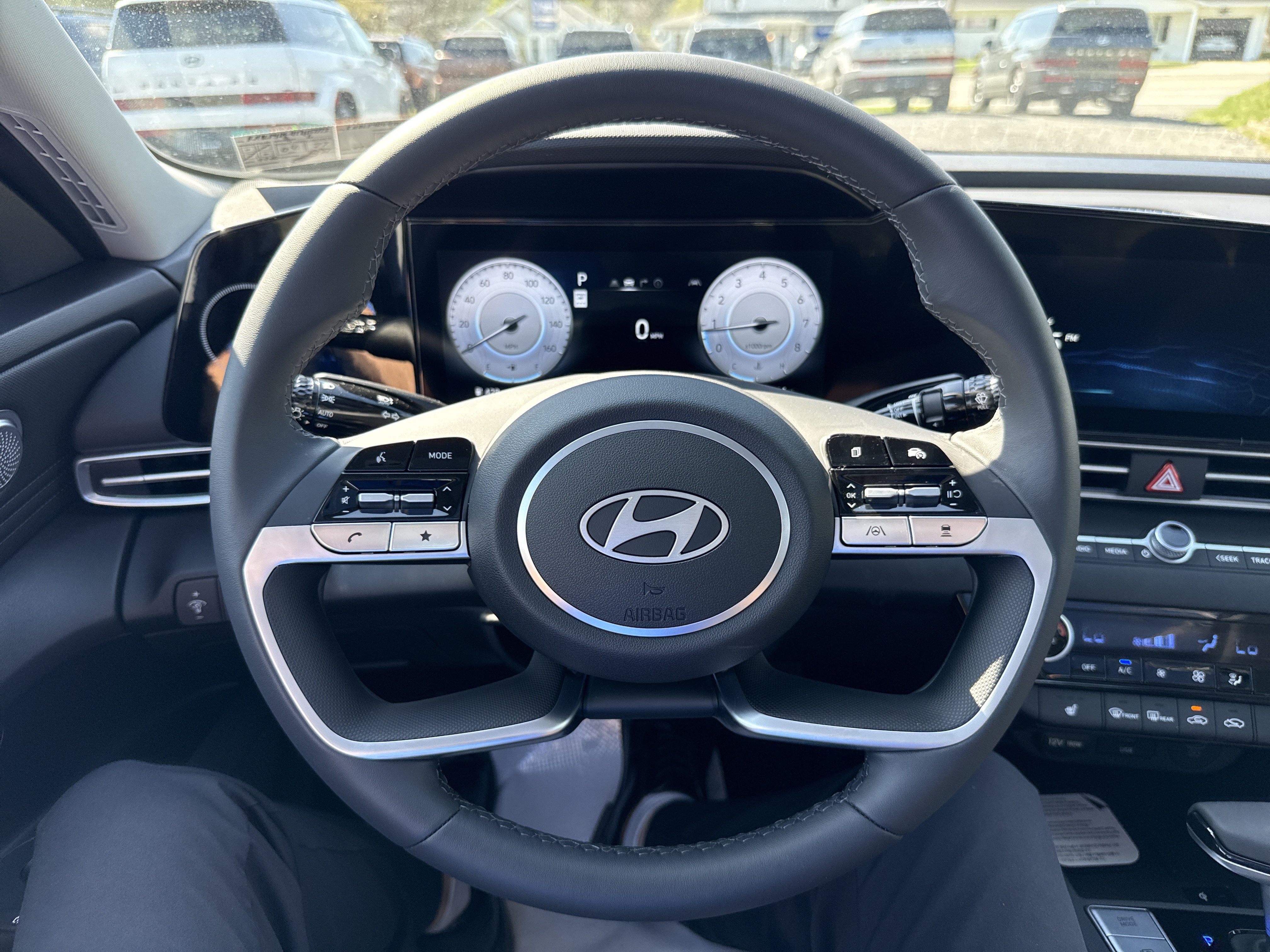 New 2026 Hyundai Elantra Limited FWD image 17