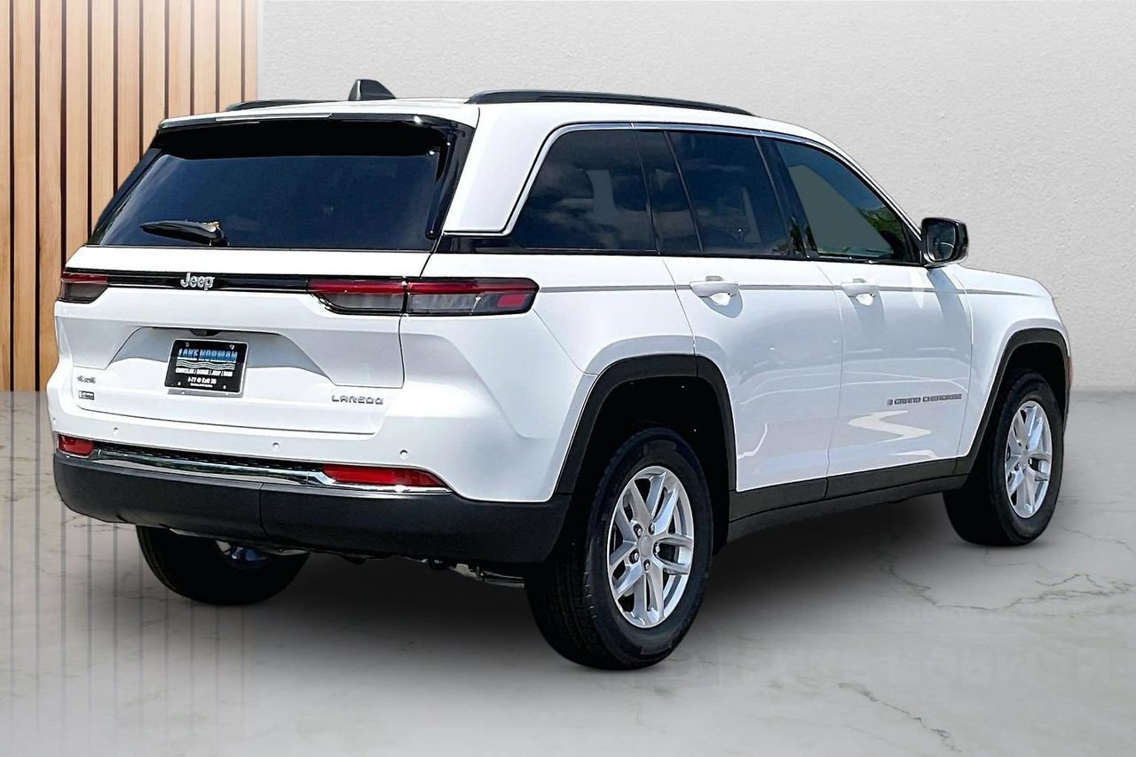 New 2026 Jeep Grand Cherokee Laredo X RWD image 8