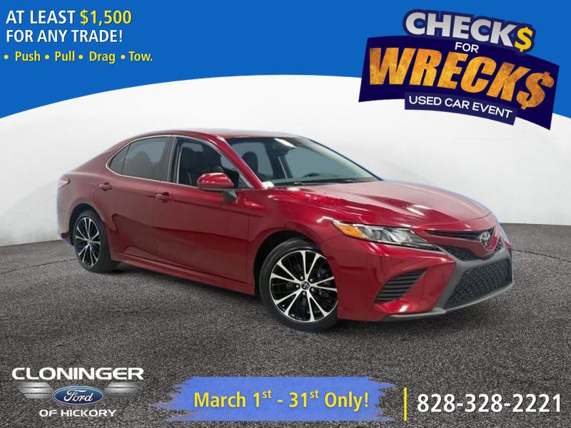 Used 2018 Toyota Camry SE w/ Moonroof Package