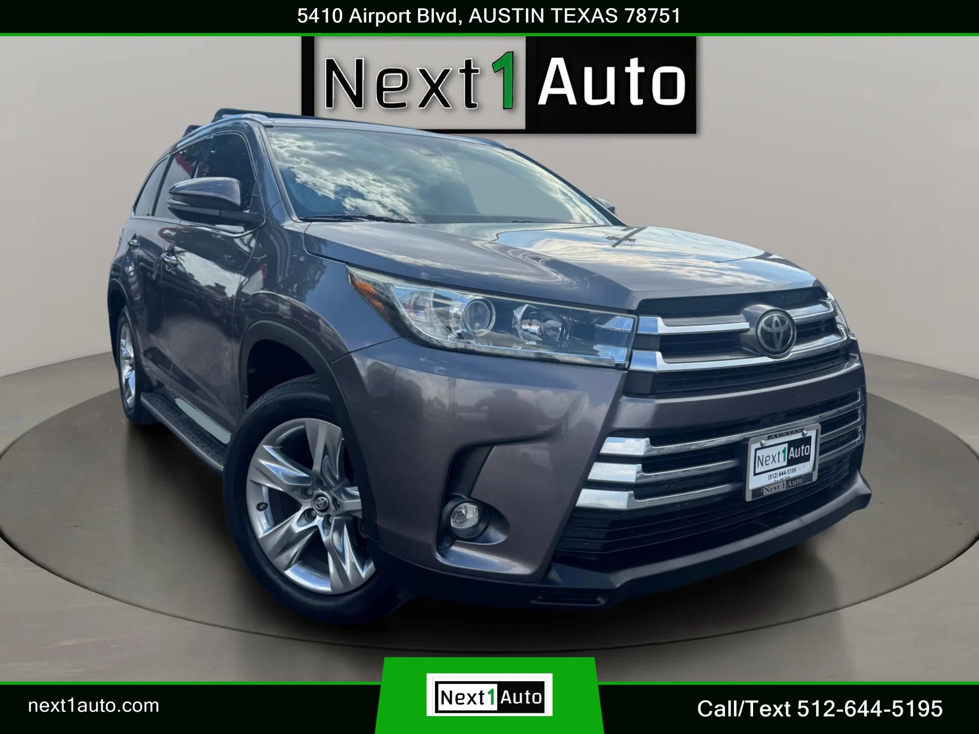 Used 2019 Toyota Highlander Limited FWD image 2
