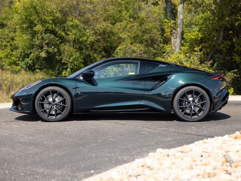 New 2026 Lotus Emira SE RWD image 3