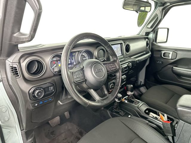 Used 2023 Jeep Wrangler Unlimited w/ Cold Weather Group AWD/4WD image 19