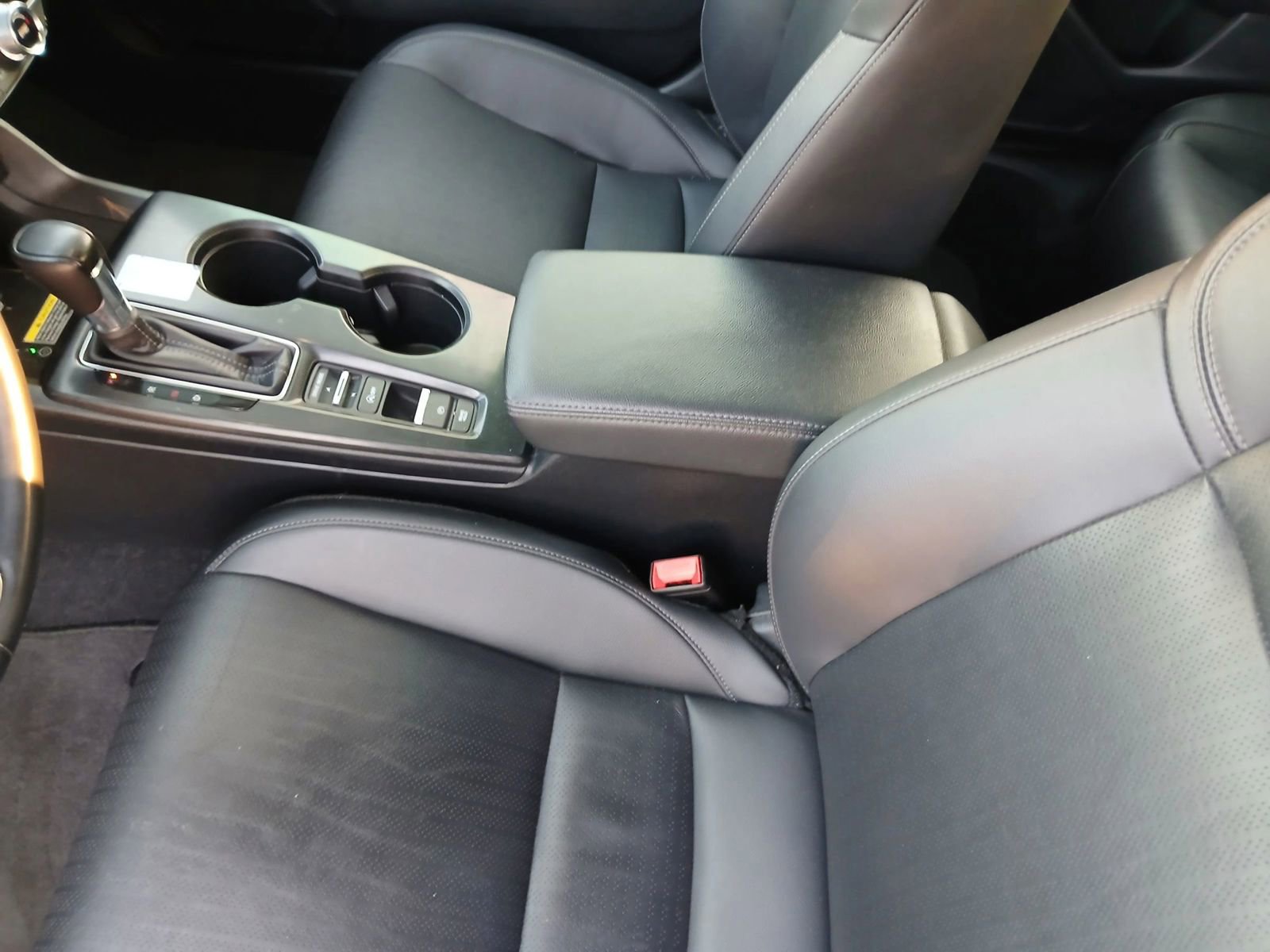 Used 2024 Honda Civic Sport Touring image 8