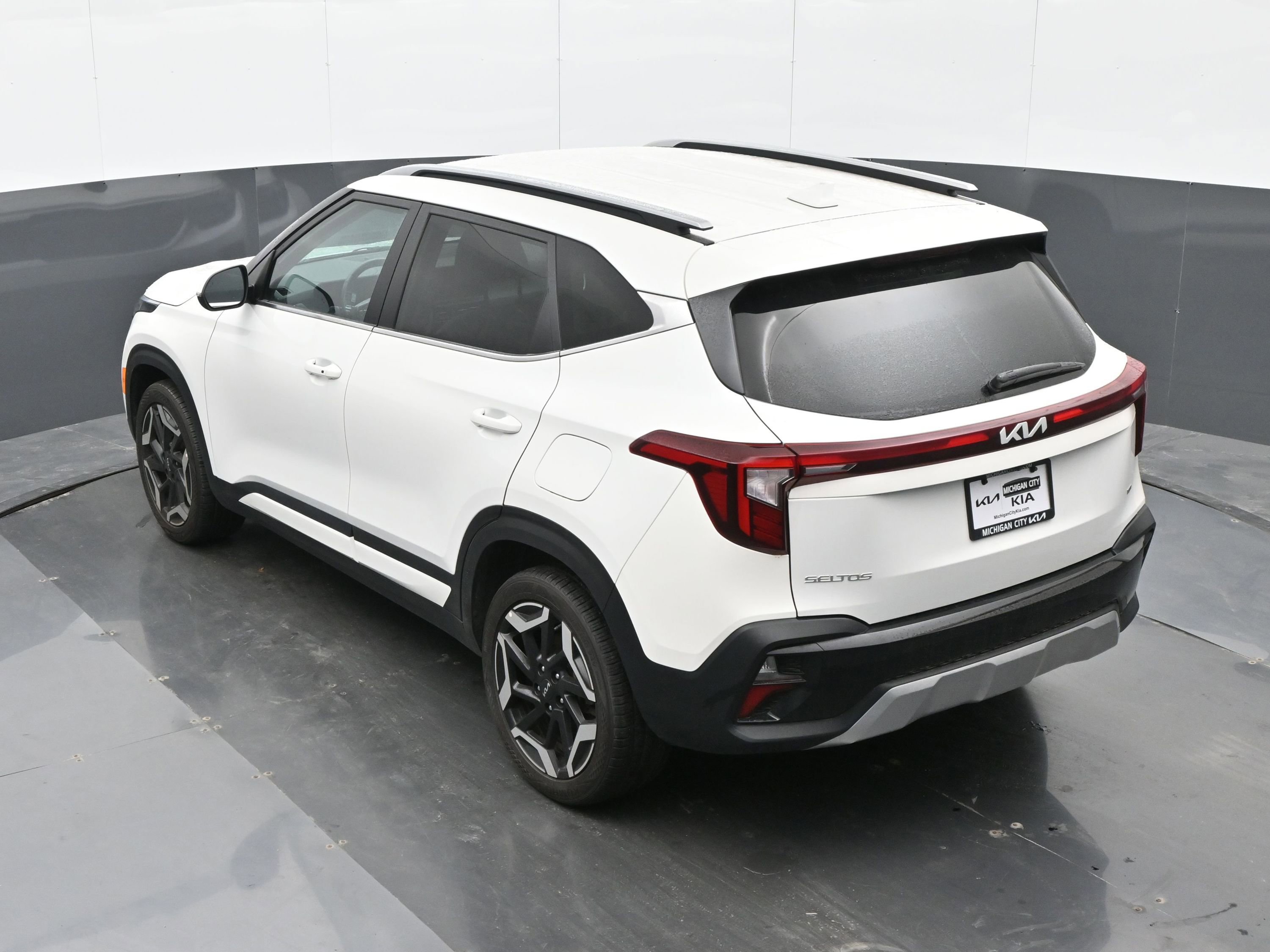 Used 2024 Kia Seltos SX image 29