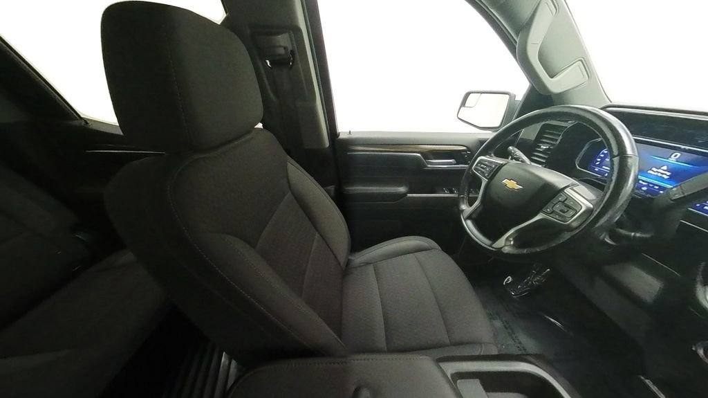 Used 2022 Chevrolet Silverado 1500 LT image 36