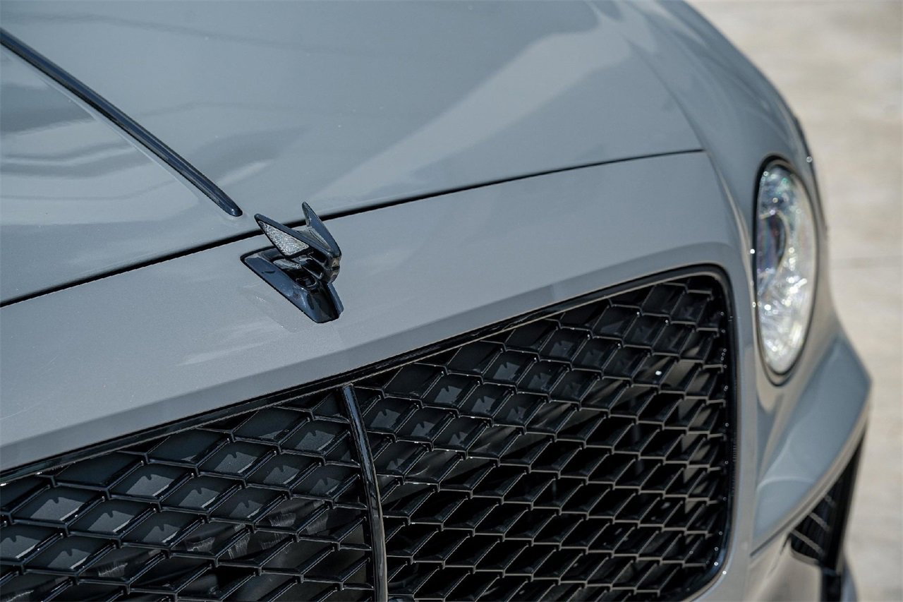 New 2025 Bentley Flying Spur Plug-In Hybrid image 4