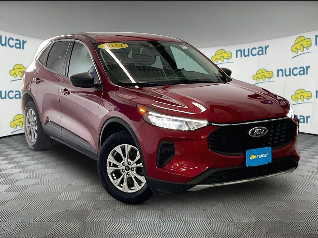 Used 2023 Ford Escape Active AWD/4WD image 1