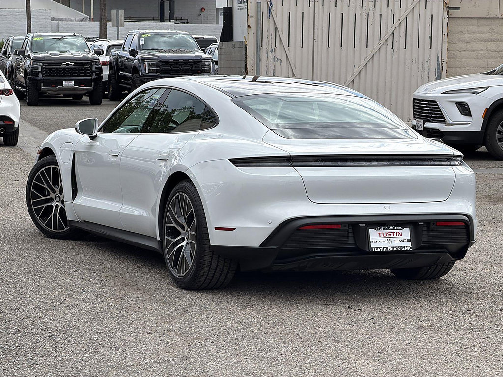 Used 2023 Porsche Taycan RWD image 7