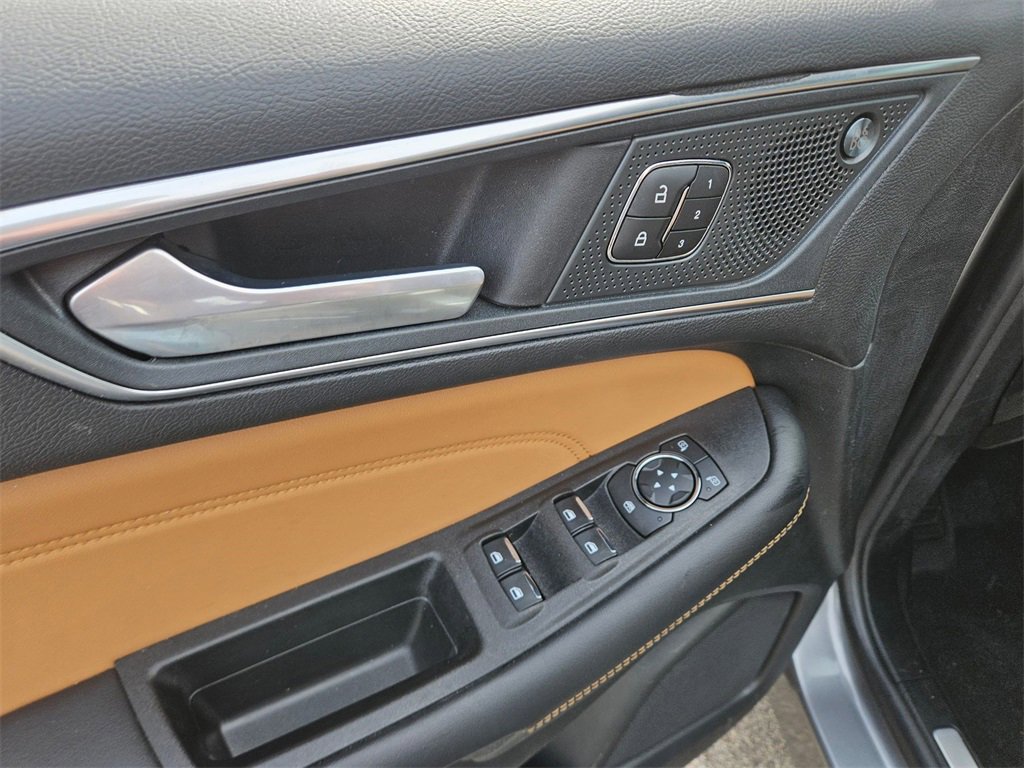Used 2024 Ford Edge Titanium w/ Titanium Elite Package image 14