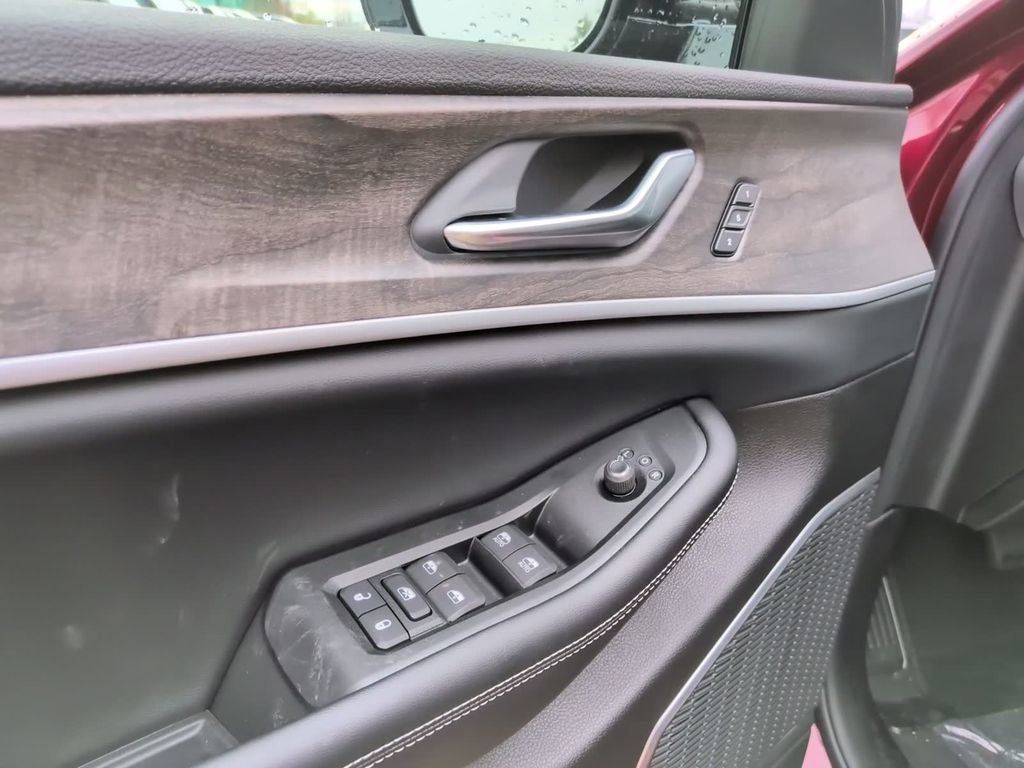 New 2026 Jeep Grand Cherokee L Limited AWD/4WD image 20
