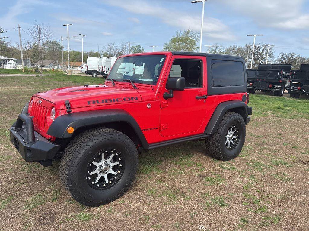 Used 2016 Jeep Wrangler Rubicon image 2