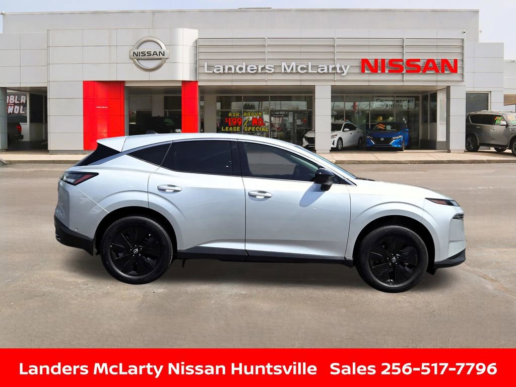 Used 2025 Nissan Murano SV AWD/4WD image 2