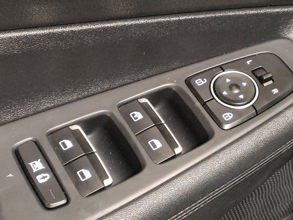 Used 2019 Hyundai Santa Fe SE image 27