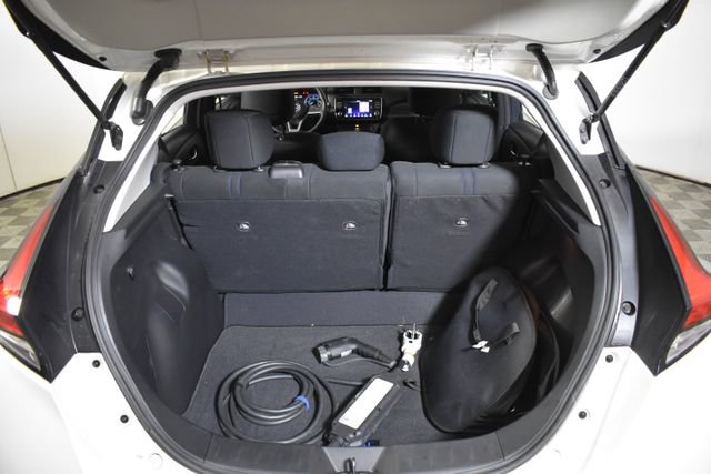 Certified 2025 Nissan Leaf SV Plus image 29