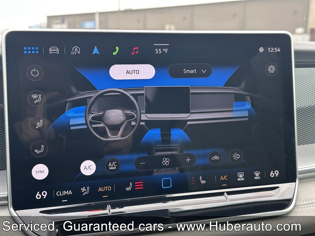 Used 2025 Volkswagen Tiguan SE AWD/4WD image 20