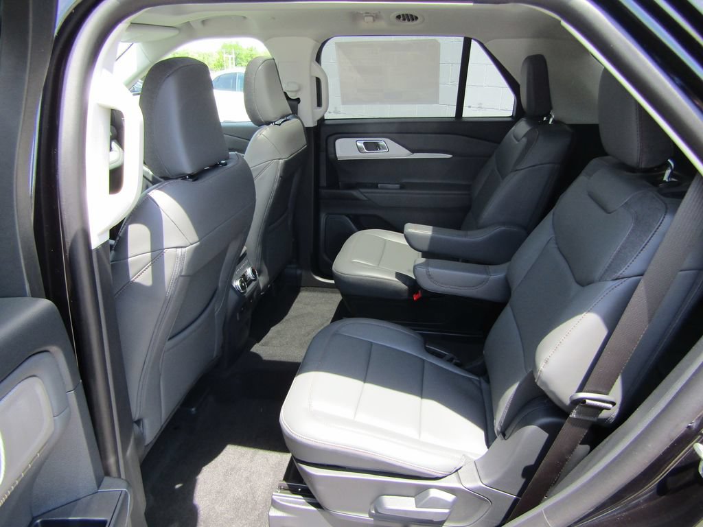 New 2026 Ford Explorer Active w/ Active Comfort Package AWD/4WD image 16