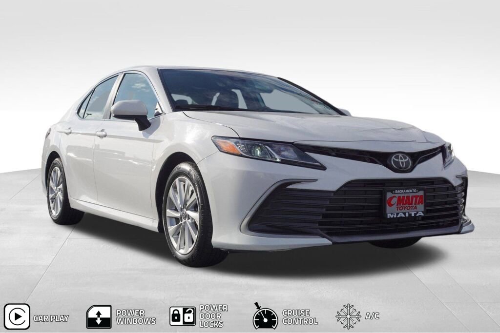 Used 2023 Toyota Camry LE image 1