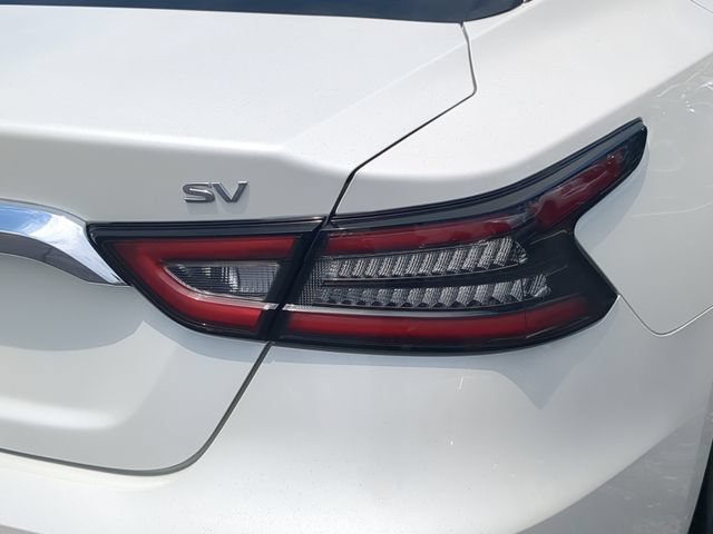 Used 2023 Nissan Maxima SV w/ Floor Mat Group FWD image 10
