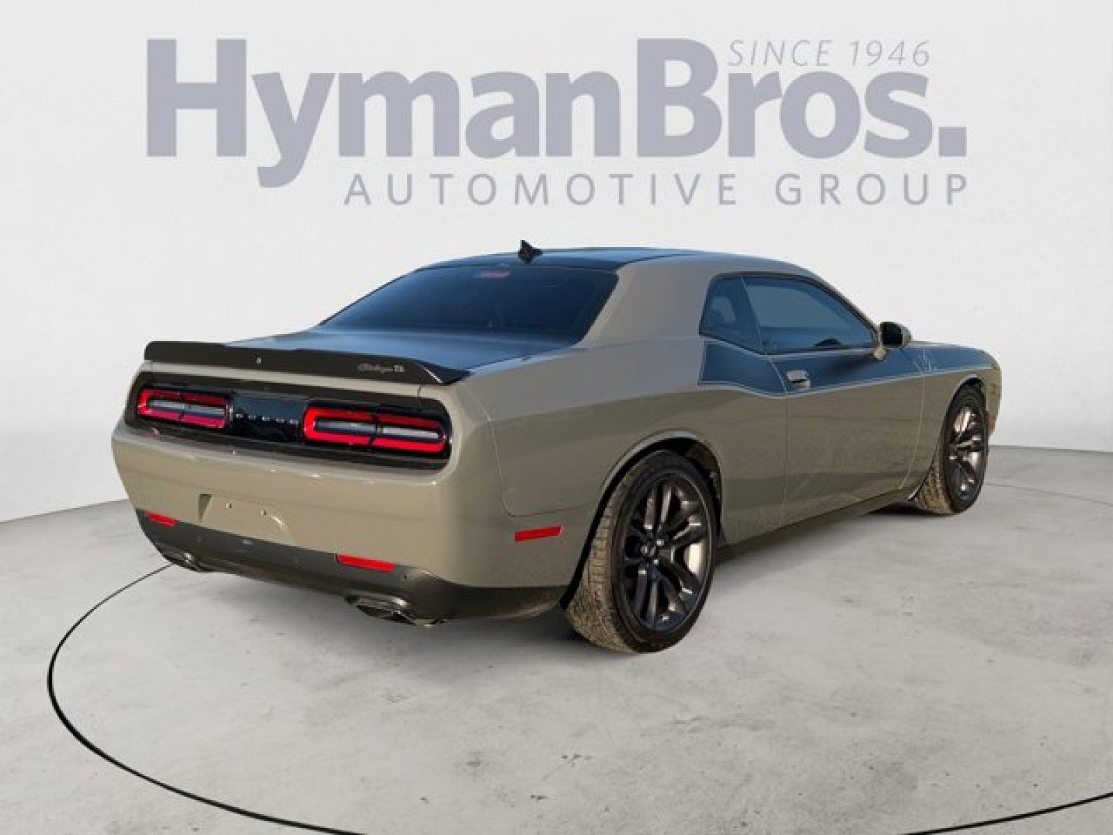 Used 2023 Dodge Challenger R/T w/ T/A Package image 3
