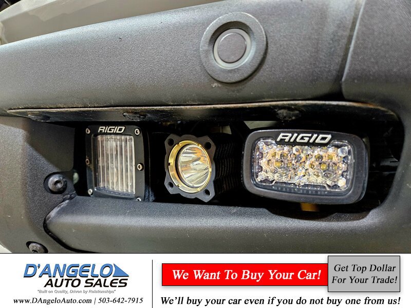 Used 2021 Ford Bronco First Edition AWD/4WD image 12